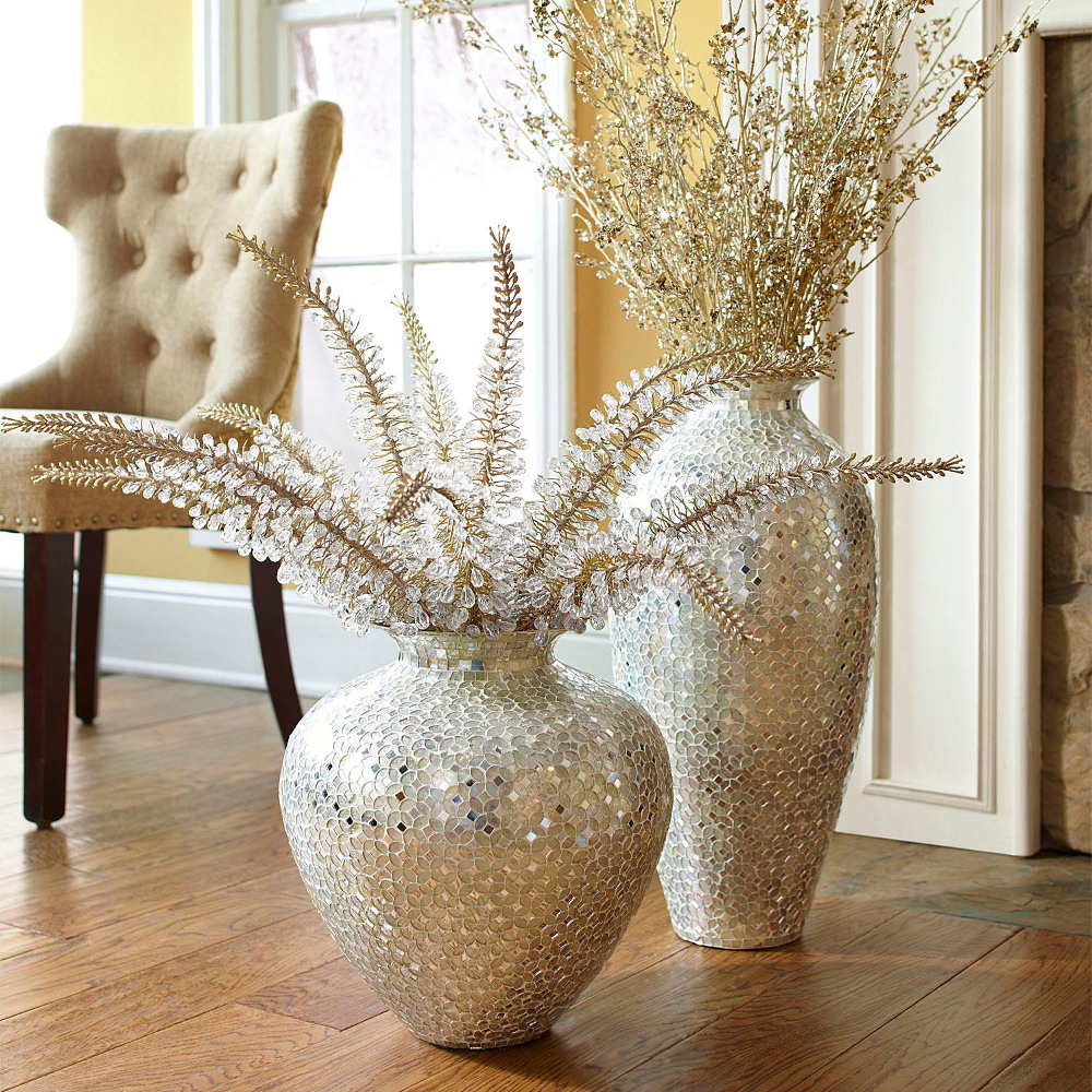 Напольные вазы: эффектный декор в современной квартире